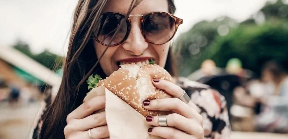 6 Ways to Manage Emotional Eating Habits
